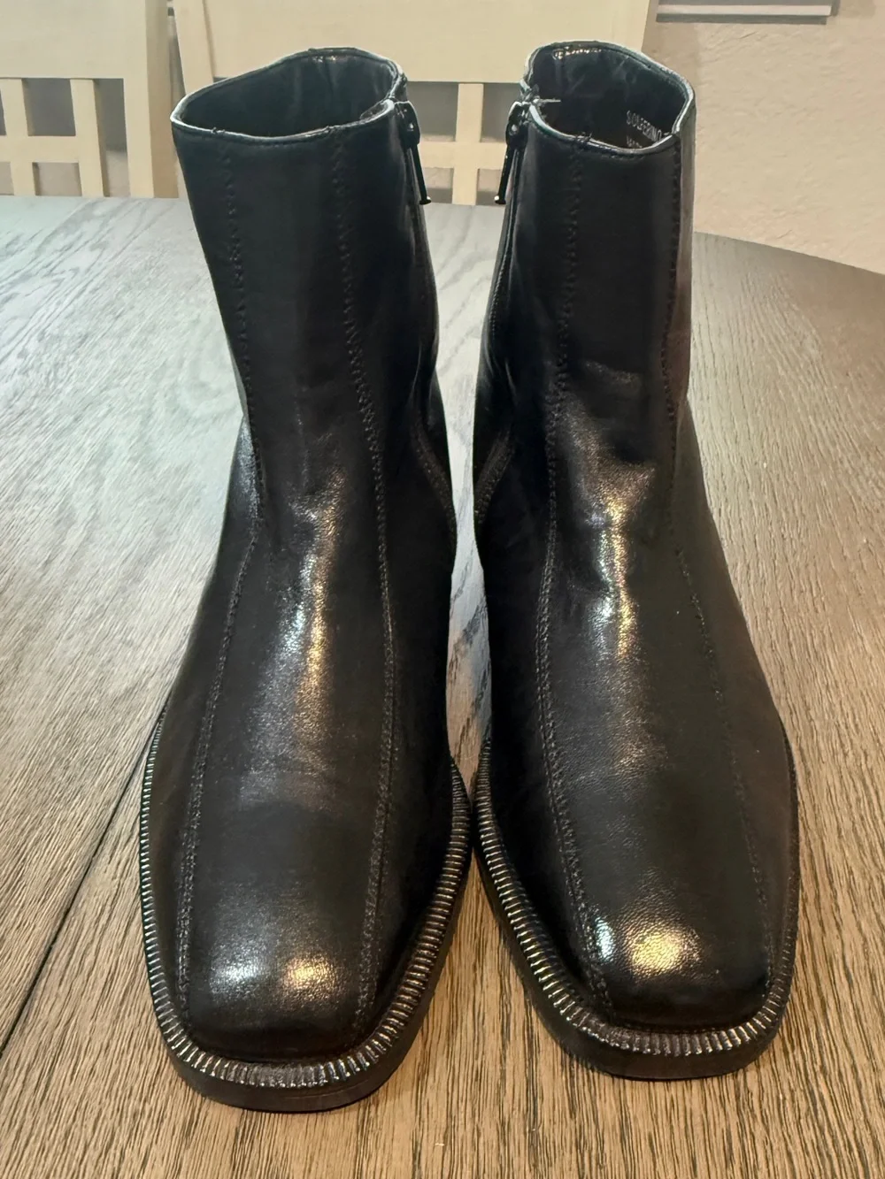 Bally Black Leather Square-Toe Chukka Zip Boots